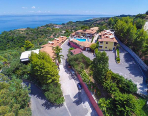 Гостиница Sea View Village  Василикос